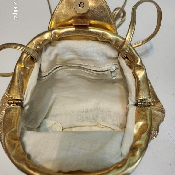 Splendid Metallic Gold Crossbody Bag EUC - Picture 11 of 15